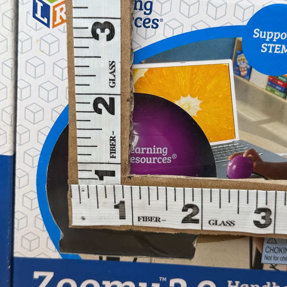 Learning Resources Zoomy 2.0 Handheld Digital Microscope - Picture 5 of 8